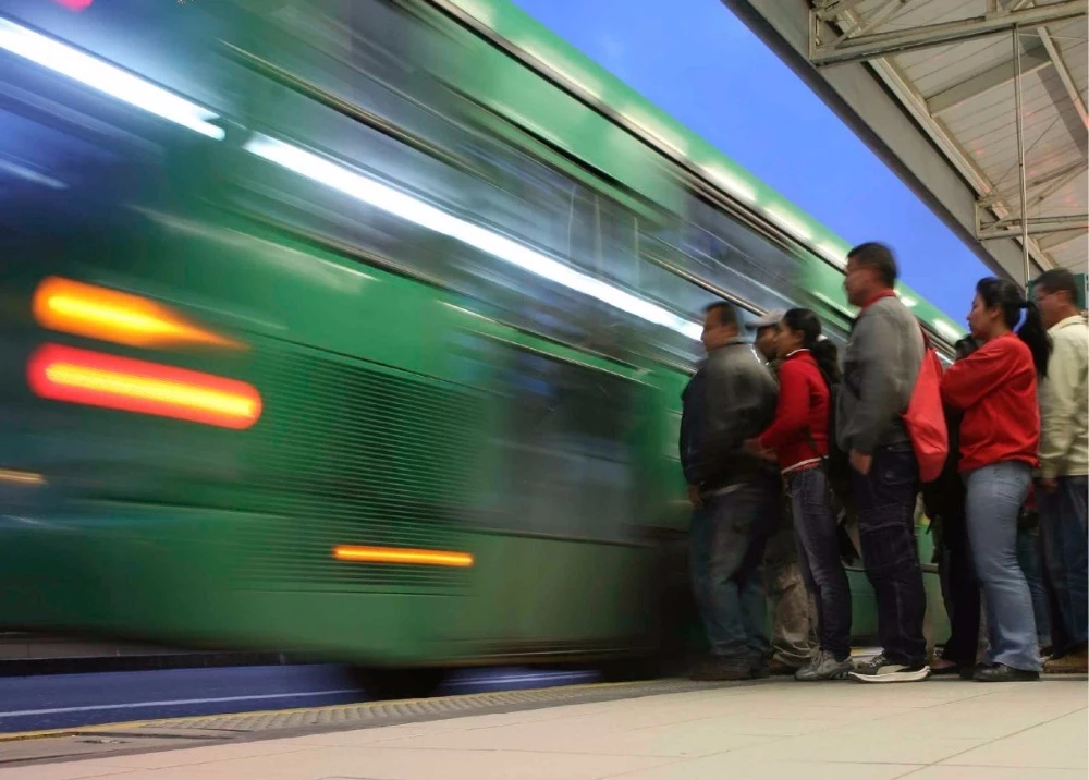 Lee más sobre el artículo Nuevo operador de TransMilenio ofrece 1.200 trabajos para el 2022 en Bogotá